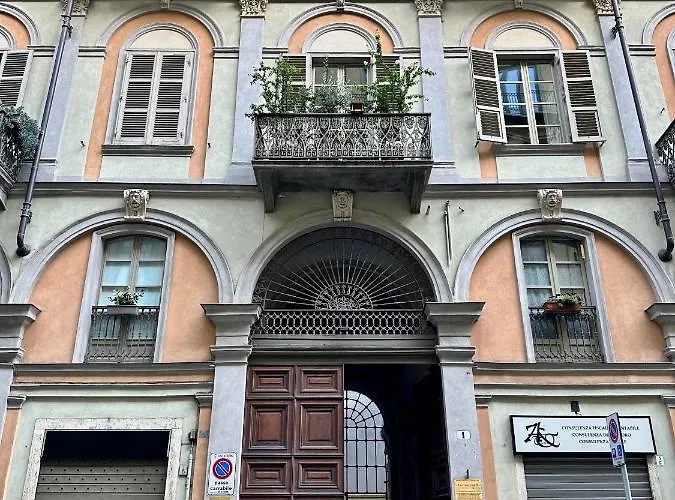 Casa Saluzzo - Porta Nuova F.s. *